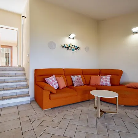 Amalthea Вилла Коста-Парадисо